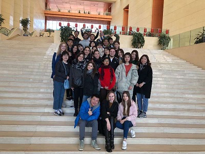1553564662137598.jpg ylzz总站线路检测中心职工走进天津博物馆1.jpg